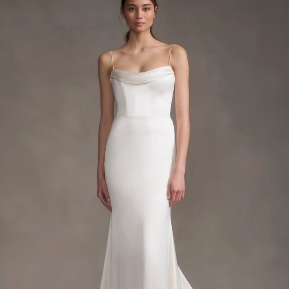 Sophisticated Cream Spaghetti Strap Wedding Dress